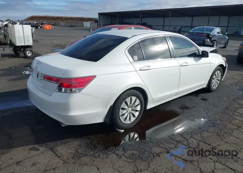 2011 Honda Accord 2.4 Lx z USA, uszkodzony, nr VIN 1HGCP2F36BA056352